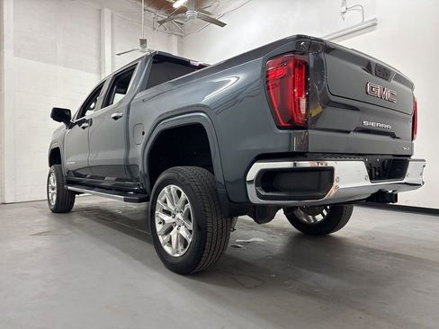 Used 2019 GMC Sierra 1500 SLT image 17