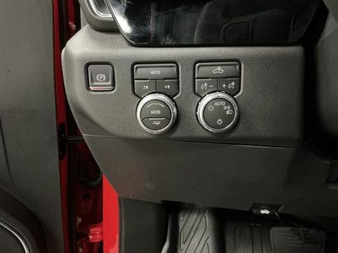New 2026 GMC Sierra 1500 SLE AWD/4WD image 11