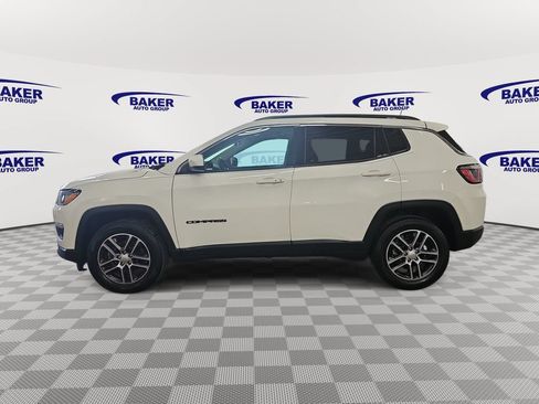 Used 2019 Jeep Compass Latitude w/ Cold Weather Group AWD/4WD image 8