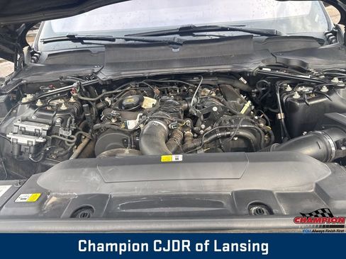 Used 2018 Land Rover Range Rover Sport SE AWD/4WD image 14