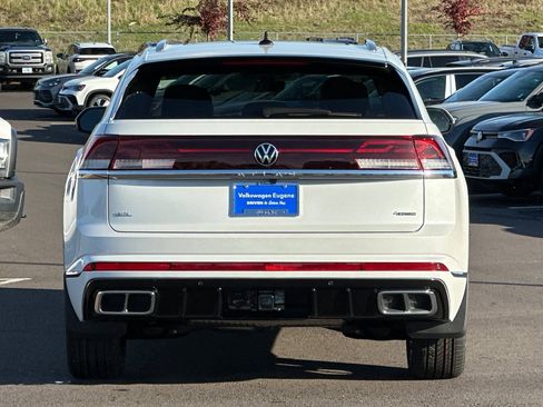New 2026 Volkswagen Atlas Cross Sport SEL Premium R-Line image 4