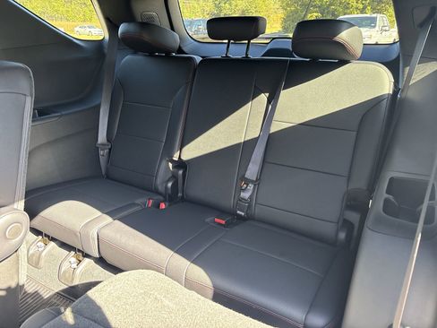 New 2026 Chevrolet Traverse RS w/ LPO, Floor Liner Package image 26