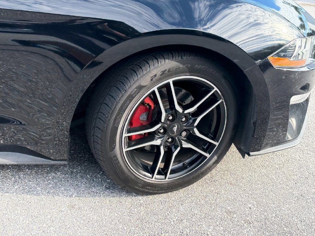 Used 2020 Ford Mustang Premium w/ Equipment Group 201A RWD image 9