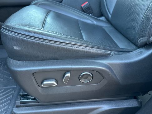 Used 2021 GMC Yukon Denali image 13