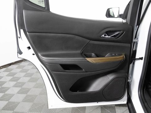 Certified 2023 GMC Acadia SLE w/ Driver Convenience Package image 38