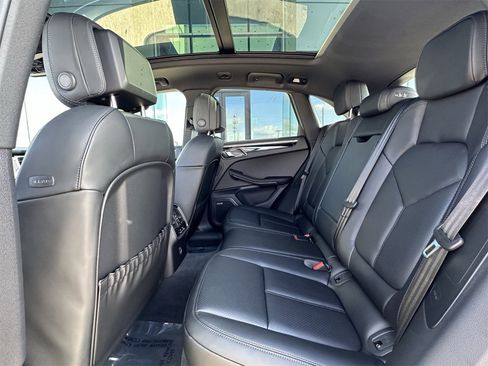 New 2026 Porsche Macan image 16