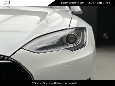 Used 2015 Tesla Model S 90D image 13