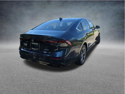 Used 2024 Honda Accord EX-L image 3