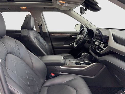 Used 2020 Toyota Highlander Platinum FWD image 43