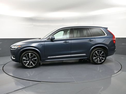Used 2022 Volvo XC90 T8 Inscription Expression w/ Advanced Package AWD/4WD image 2