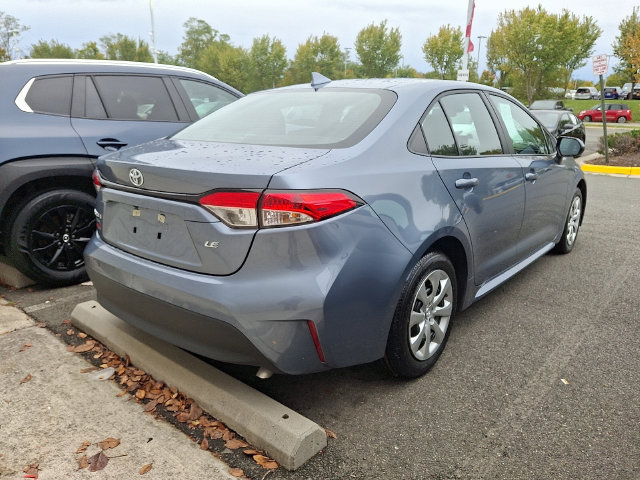 Used 2026 Toyota Corolla LE FWD image 4
