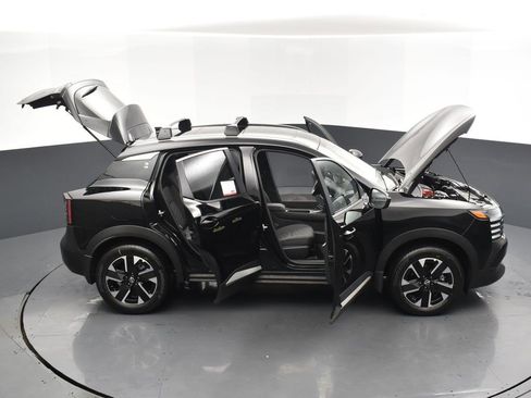 New 2026 Nissan Kicks SV w/ SV Premium Package image 31