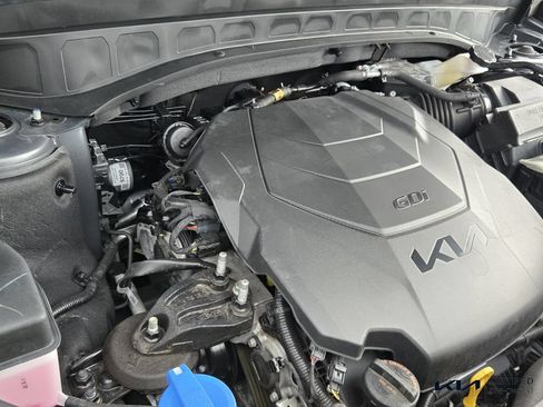 Certified 2024 Kia Telluride S FWD image 18
