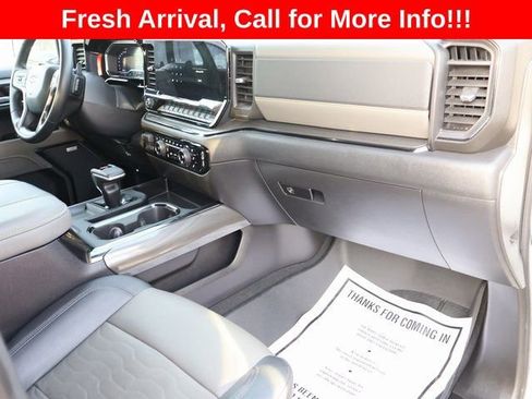 Used 2024 Chevrolet Silverado 1500 ZR2 image 13