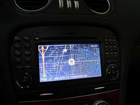 Used 2009 Mercedes-Benz SL 550 image 16