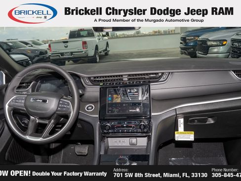 New 2025 Jeep Grand Cherokee Laredo image 20