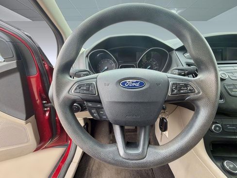 Used 2016 Ford Focus SE FWD image 17