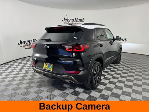 Used 2024 Chevrolet TrailBlazer ACTIV w/ Driver Confidence Package image 7