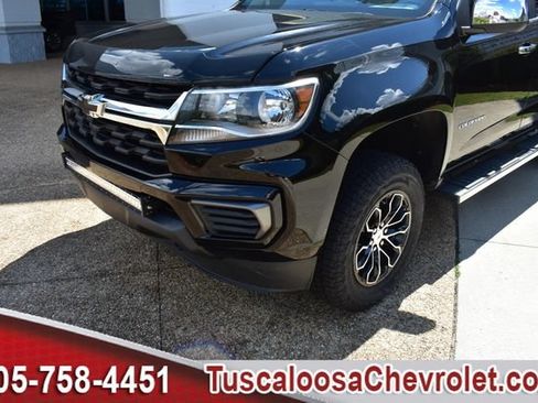 Used 2022 Chevrolet Colorado LT w/ Chrome Appearance Package AWD/4WD image 41