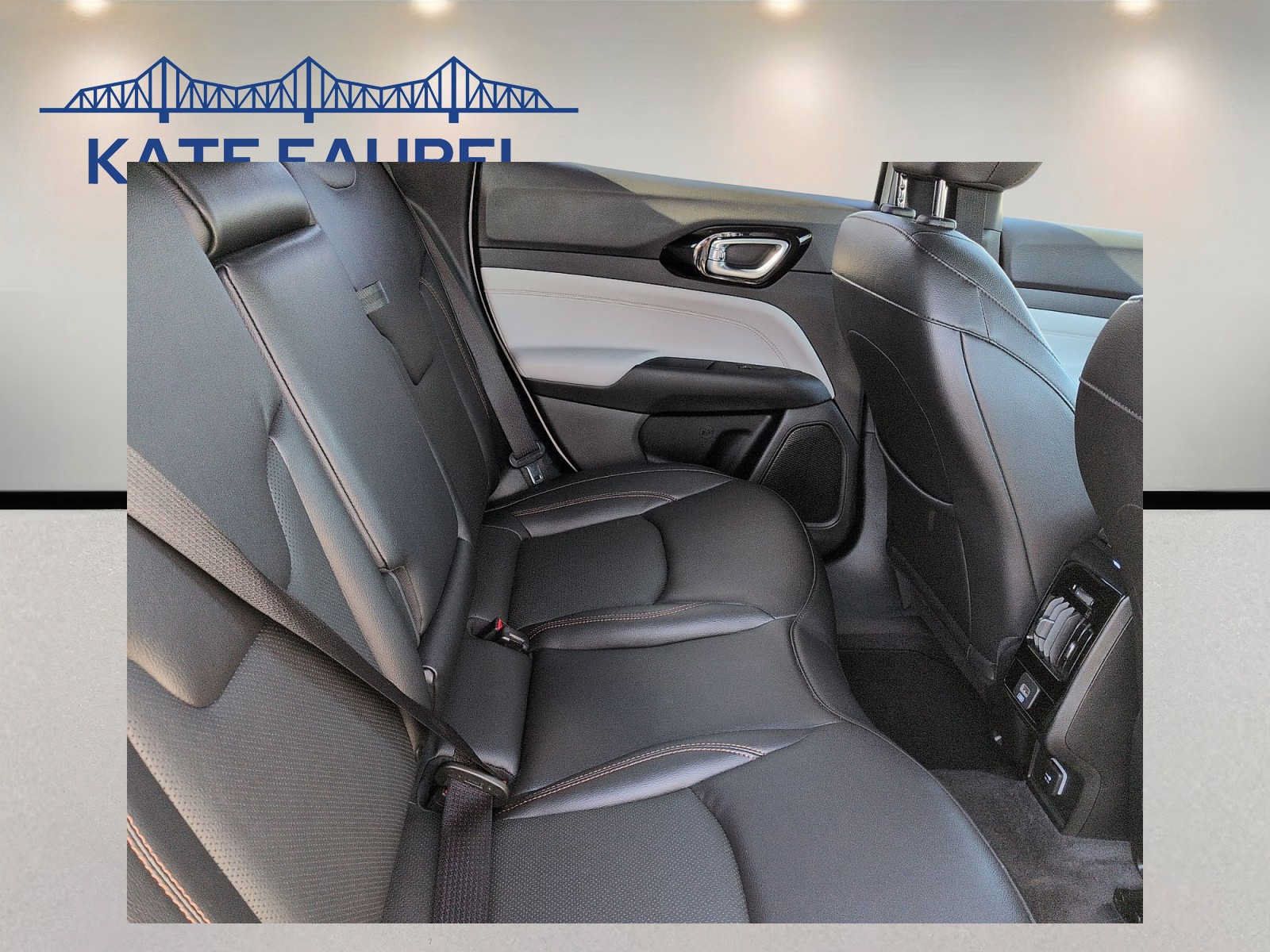 Used 2023 Jeep Compass Limited AWD/4WD image 8
