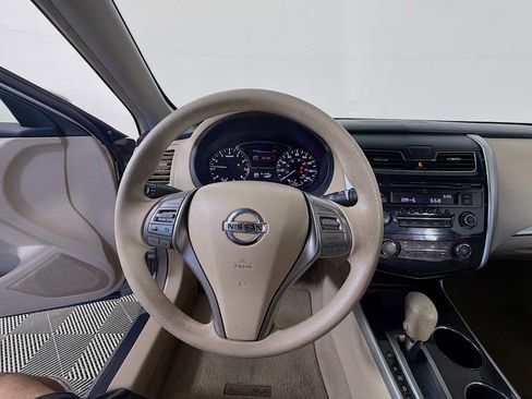 Used 2013 Nissan Altima 2.5 S FWD image 9