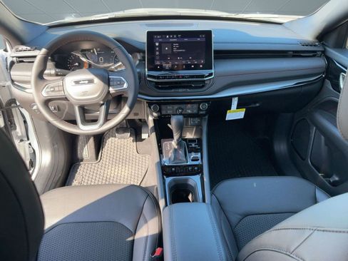 New 2026 Jeep Compass Trailhawk image 15