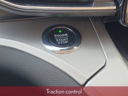 Used 2021 Ford Explorer XLT w/ Equipment Group 202A AWD/4WD image 21