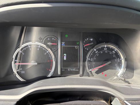 Used 2020 Toyota 4Runner TRD Off-Road Premium AWD/4WD image 13