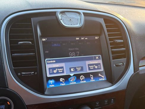 Used 2014 Chrysler 300 AWD w/ Driver Convenience Group image 29