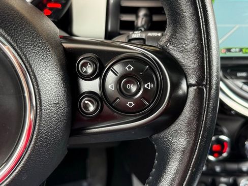 Used 2016 MINI Cooper 4-Door Hardtop FWD image 28
