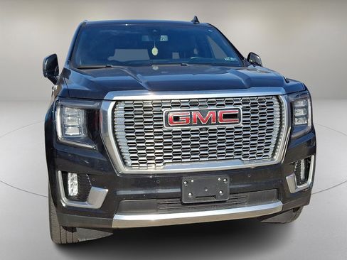 Used 2022 GMC Yukon XL Denali image 2