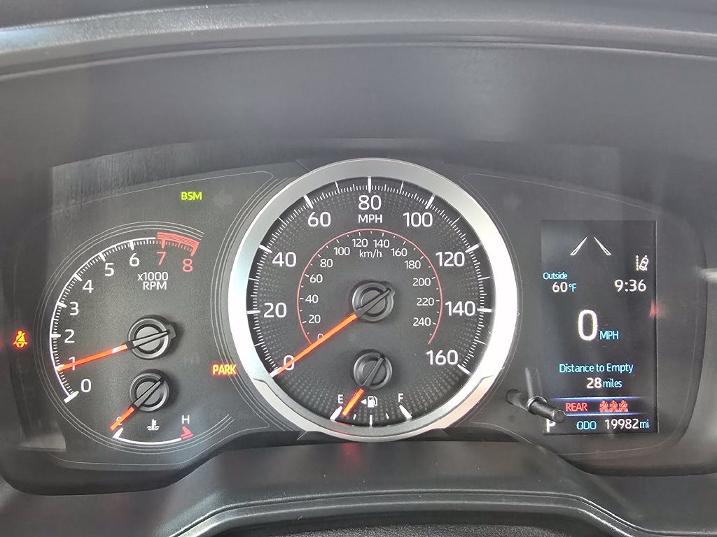 Used 2022 Toyota Corolla SE w/ SE Premium Package FWD image 19