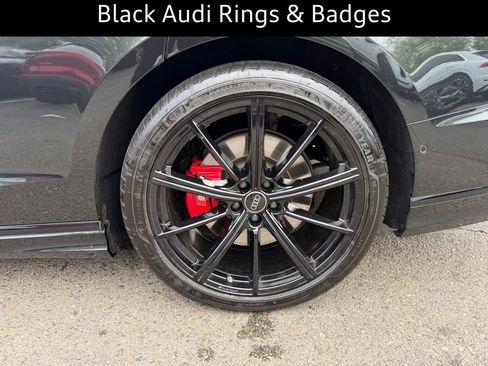 Used 2023 Audi S8 w/ S8 Comfort Plus Package AWD/4WD image 11