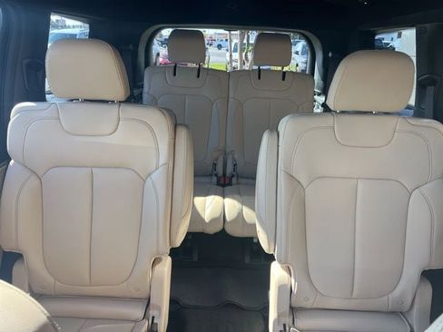 New 2025 Jeep Grand Cherokee L Limited w/ Black Appearance Package image 17