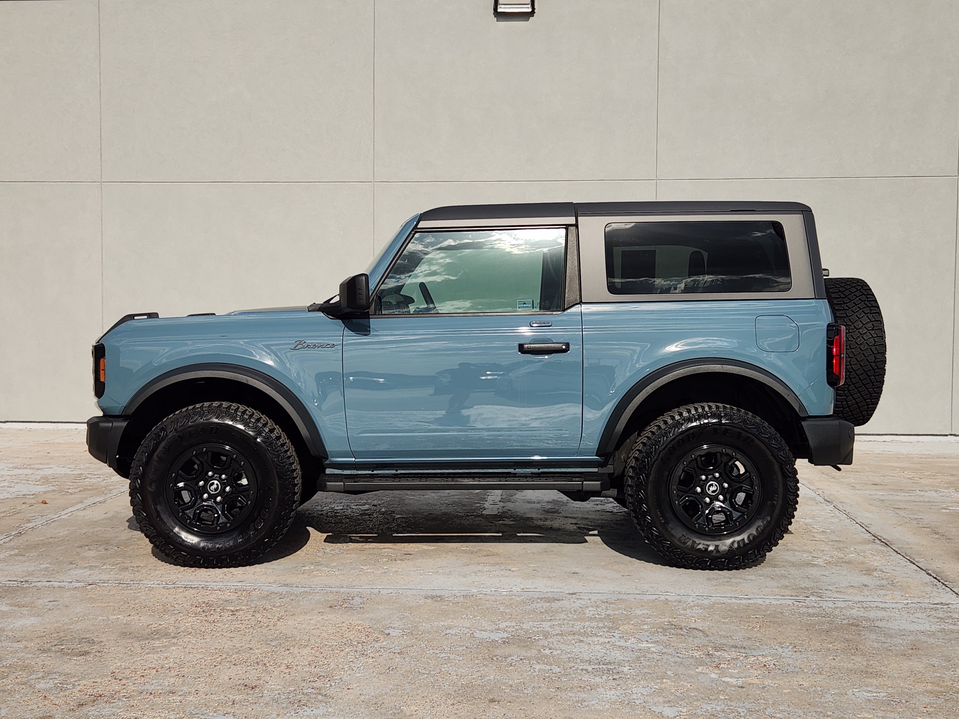 Used 2023 Ford Bronco Wildtrak AWD/4WD image 5