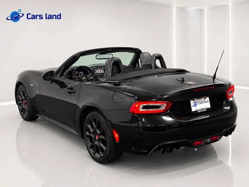 Used 2018 FIAT 124 Spider Abarth w/ Convenience Group RWD image 5
