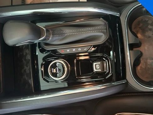New 2026 GMC Canyon Elevation w/ Convenience Package AWD/4WD image 16