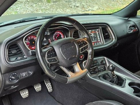 Used 2020 Dodge Challenger SRT Hellcat w/ Plus Package image 10