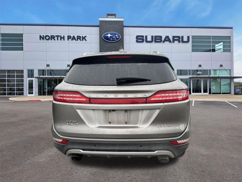 Used 2017 Lincoln MKC Reserve AWD/4WD image 4