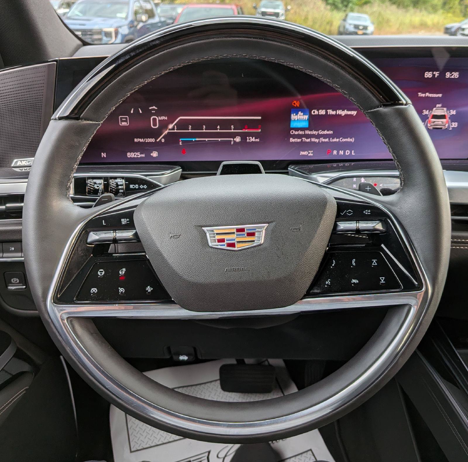Used 2026 Cadillac Escalade Sport AWD/4WD image 17