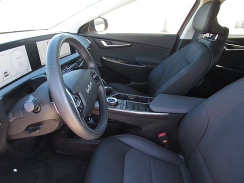 Used 2024 Kia EV6 Light image 14