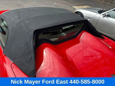 Used 2008 Pontiac Solstice Convertible w/ Convenience Package RWD image 11