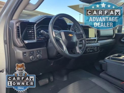 Certified 2025 Chevrolet Silverado 2500 LT w/ Convenience Package image 5