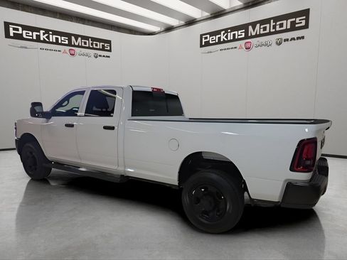 New 2026 RAM 2500 Tradesman AWD/4WD image 3