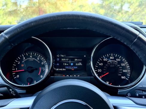 Used 2015 Ford Mustang GT Premium image 27