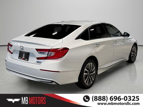 Used 2020 Honda Accord Touring image 4