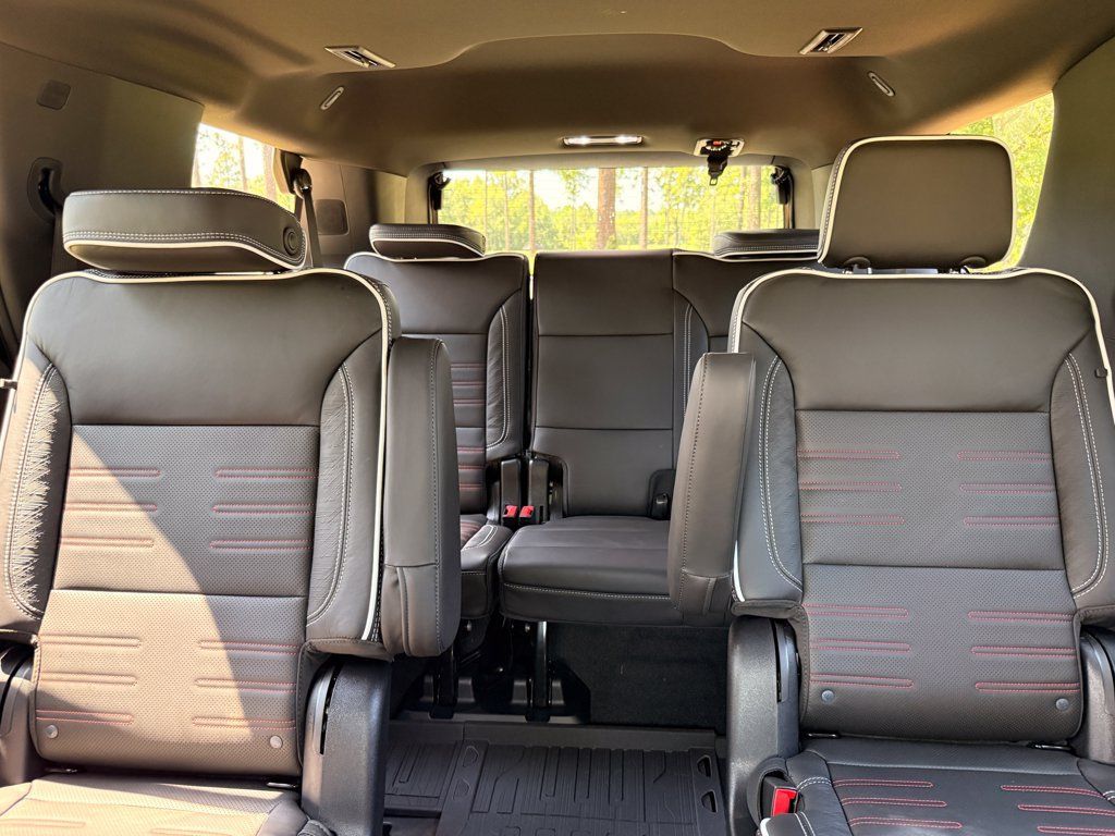 New 2026 GMC Yukon AT4 Ultimate w/ LPO, Floor Liner Package AWD/4WD image 39