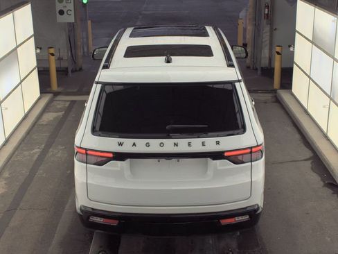 Used 2025 Jeep Wagoneer Series II w/ Premium Group I image 3