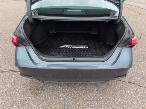 Used 2019 Toyota Avalon Limited w/ Advanced Safety Package FWD image 13