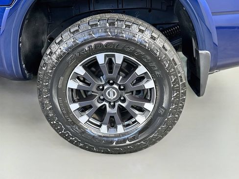 Used 2018 Nissan Titan PRO-4X w/ Pro-4x Convenience Package AWD/4WD image 34